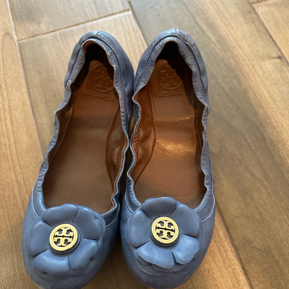 Tory Burch Ballet Flat with Flower